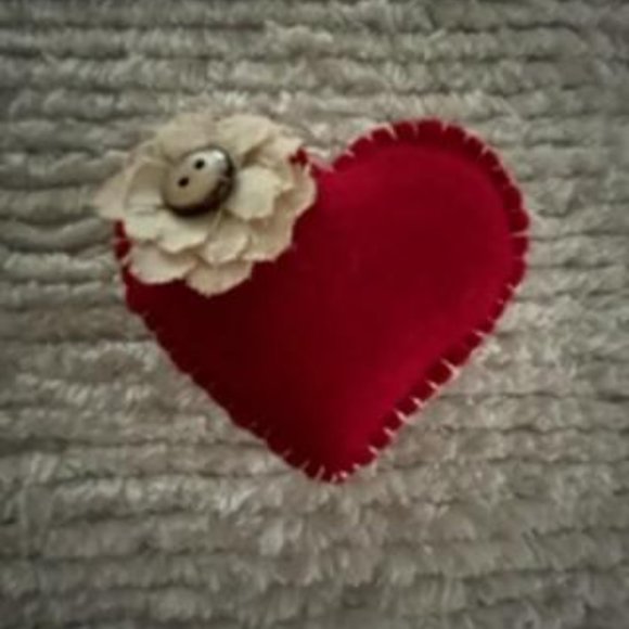 New Hearts Set of 6. Hand Crafted - Picture 4 of 6